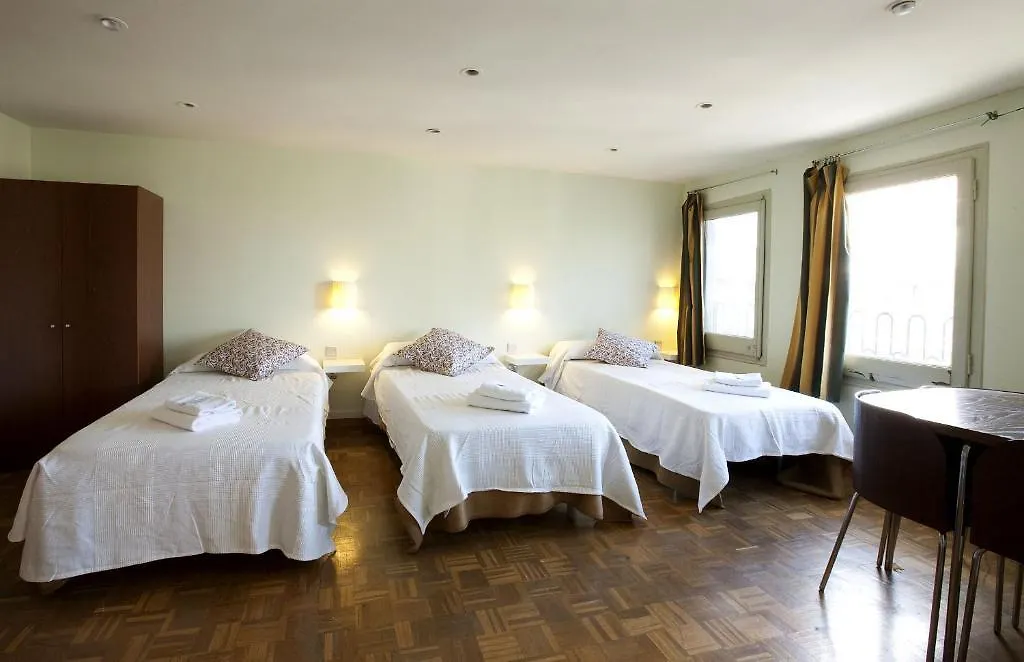 Hostal Agua Alegre Barcelona 0*,  Španělsko